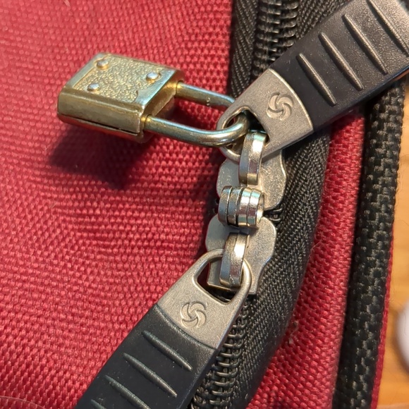 Samsonite Weekender Duffle/Carry-On - Picture 11 of 12